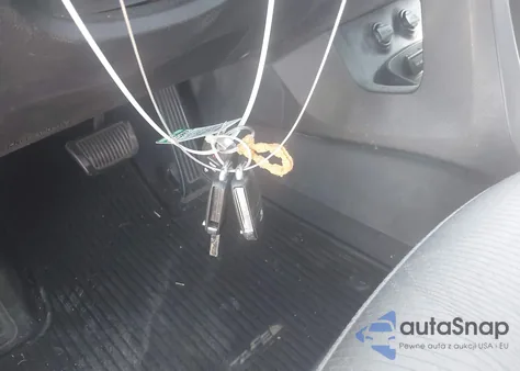 2013 Hyundai Santa Fe Sport z USA, uszkodzony, nr VIN 5XYZU3LB0DG087490